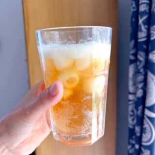 glass of decaf kombucha