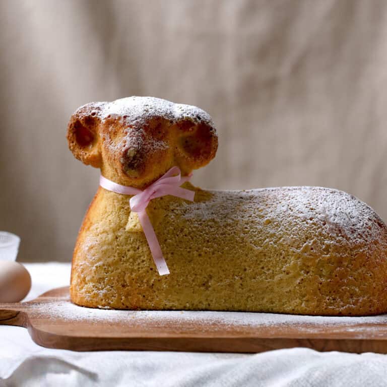 easter lamb cake featured