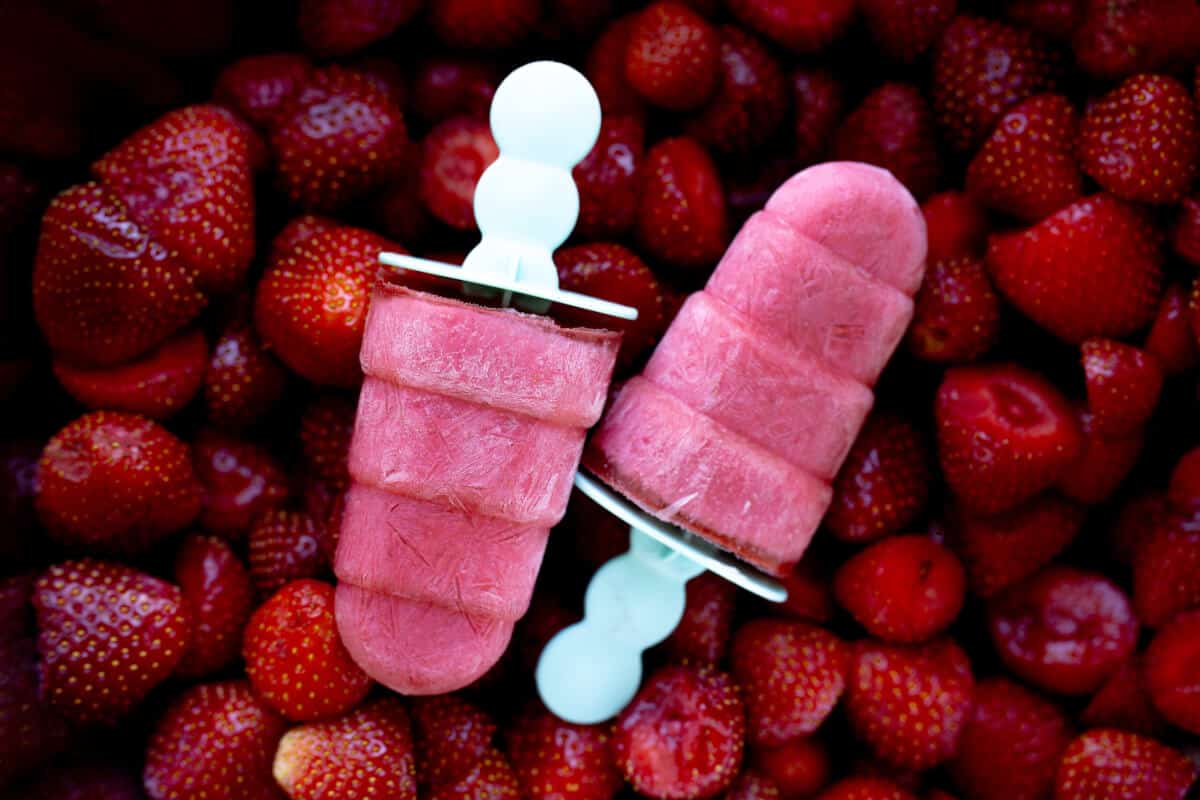 strawberry popsicles
