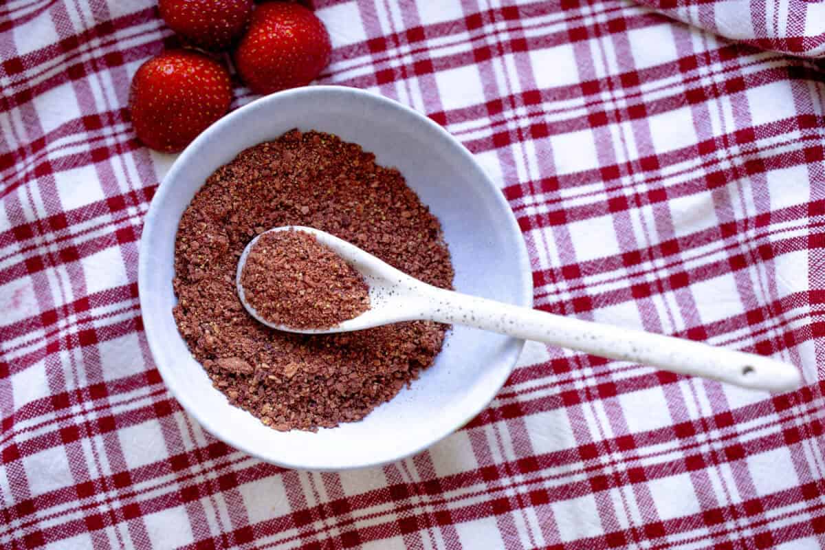 a powder made of fruit in a bowl
