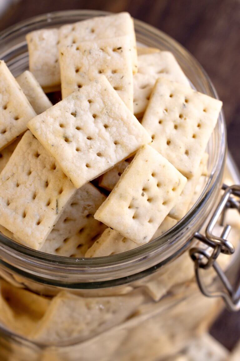 sourdough crackers