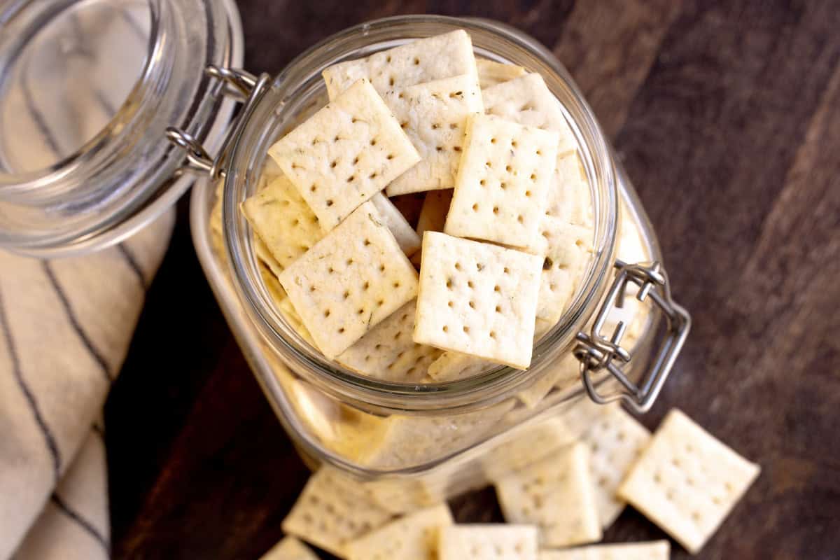 sourdough crackers