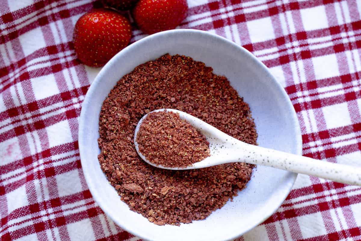 strawberry powder